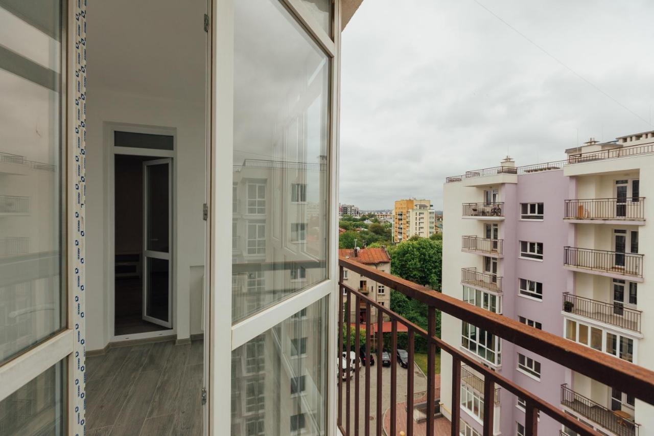 Apartamento DomkoLeópolis Exterior foto