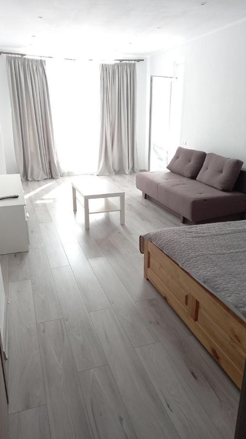 Apartamento DomkoLeópolis Exterior foto